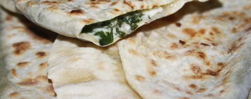 Шаг 8: кутабов с креветками, сыром и зеленью