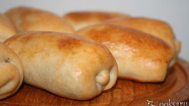 Рецепт Молдавских постных пирожков с капустой Вэрзаре