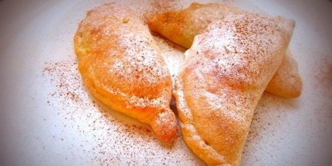 Рецепт пирожков из творожного теста с яблоками