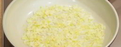 Шаг 1: пирожков с фаршем и рисом