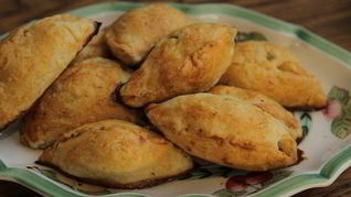 Рецепт Пирожков с картофелем, фетой и розмарином