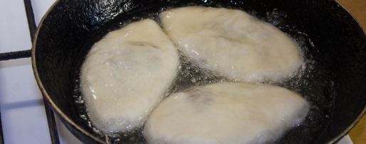 Шаг 21: пирожков с квашеной капустой жареные