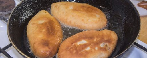 Шаг 22: пирожков с квашеной капустой жареные