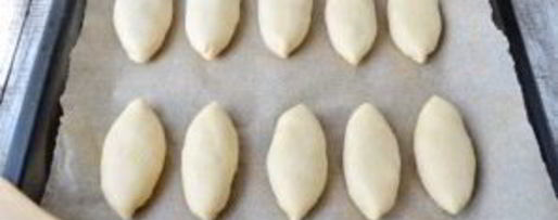 Шаг 8: пирожков со сливами духовые