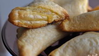 Рецепт Слоеных пирожков с капустой