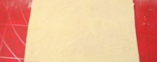 Шаг 3: слоеных пирожков с мясом и помидорами