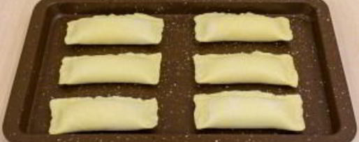 Шаг 6: слоеных пирожков с орехами и вареной сгущенкой