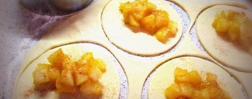 Шаг 2: творожных пирожков с яблоком и корицей