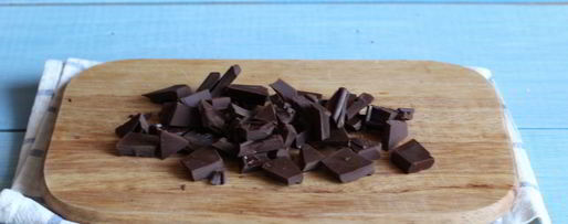 Шаг 2: брауни с вишней и шоколадом