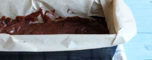 Шаг 5: брауни с вишней и шоколадом