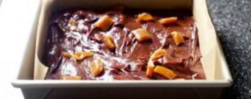 Шаг 11: брауниса соленой карамелью