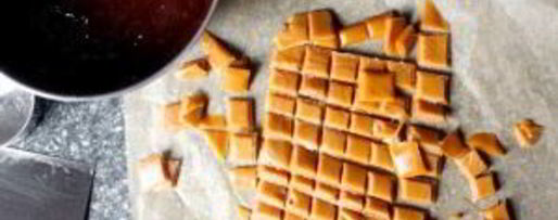 Шаг 9: брауниса соленой карамелью