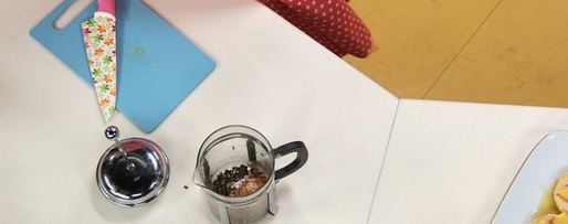 Шаг 6: карамельных пирожных с фруктами