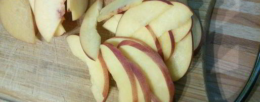 Шаг 1: пирожного из слоеного теста с нектарином