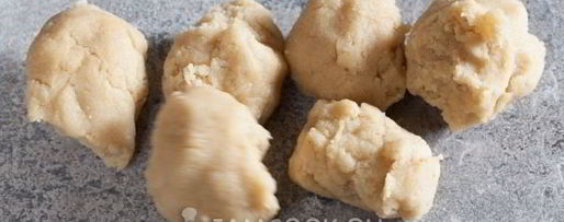 Шаг 7: пирожного картошка из марципана