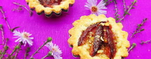 Шаг 7: пирожного корзинка с орехами и сливами