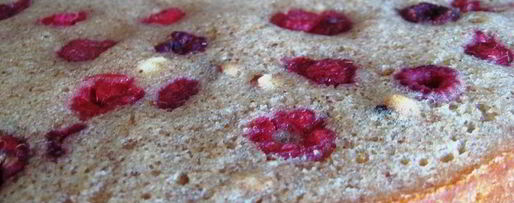 Шаг 7: пирожных финансье с малиной