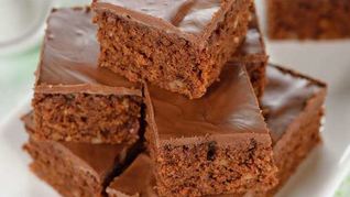 Рецепт Простых шоколадных пирожных в духовке