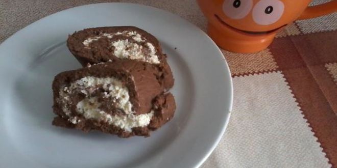 Рецепт творожного пирожного-рулета без выпечки