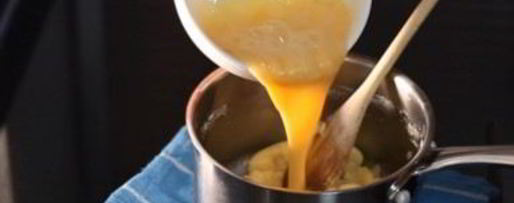 Шаг 1: заварных пирожных с молочным кремом