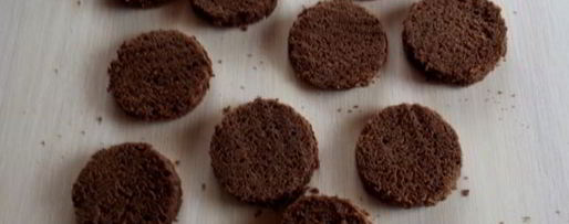 Шаг 22: зефирного пирожного с малиновым конфи