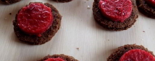 Шаг 25: зефирного пирожного с малиновым конфи