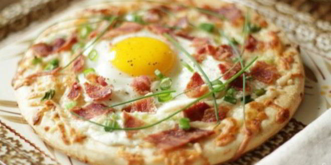 Рецепт мини-пиццы с яйцом