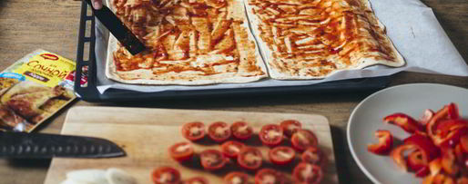 Шаг 6: пиццы с курицей карри на слоеном тесте