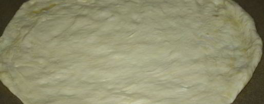 Шаг 1: пиццы с лисичками и сыровяленой колбасой