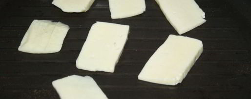 Шаг 3: пиццы с лисичками и сыровяленой колбасой