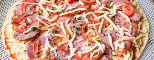 Шаг 12: пиццы с томатами и ветчиной