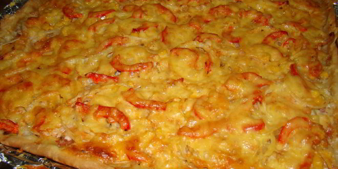 Рецепт пиццы с ветчиной, помидорами и маслинами