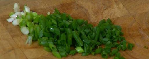 Шаг 3: пиццы с зеленым луком и тимьяном