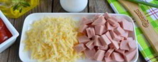 Шаг 2: пиццы в картофельных лодочках