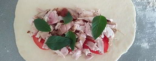 Шаг 6: закрытой пиццы с курицей и чесноком