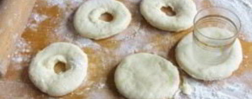 Шаг 1: быстрых пончиков на кефире