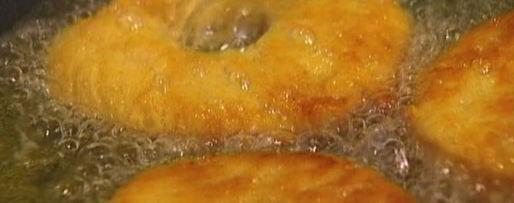 Шаг 6: картофельных пончиков в сахарной пудре