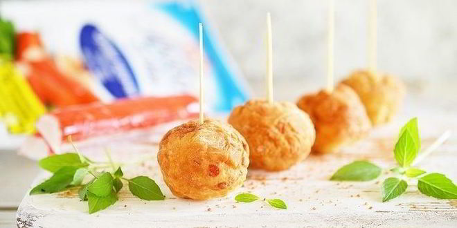 Рецепт крабовых пончиков с сыром