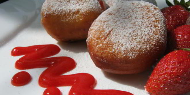 Рецепт пончиков с клубничной начинкой