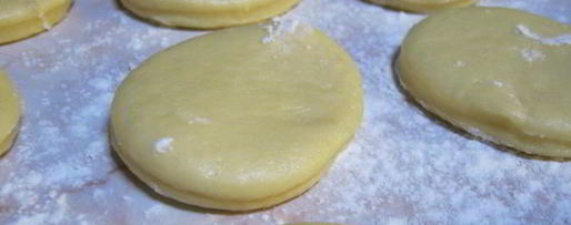 Шаг 3: пончиков с клубничной начинкой