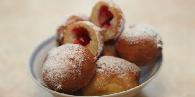 Рецепт пончиков с вишней