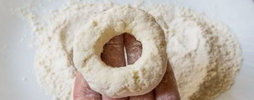 Шаг 14: утренних творожных пончиков