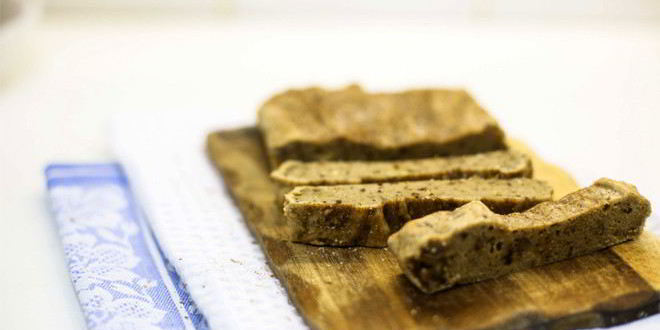 Рецепт коврижки с черносливом и орехами