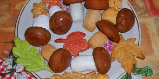 Рецепт пряников белых грибы и фигурное сырное печенье в хрустящей глазури