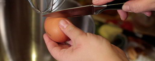 Шаг 1: бисквитной шарлотки