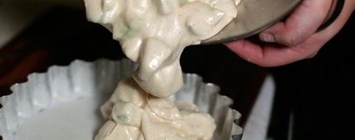 Шаг 7: бисквитной шарлотки