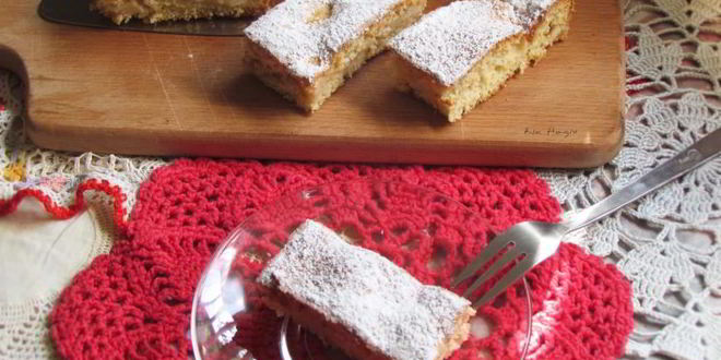 Рецепт бисквитного яблочного пирога