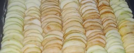 Шаг 28: французкой шарлотки с крошками