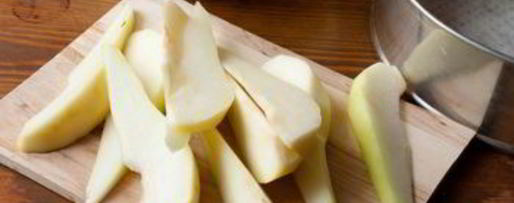 Шаг 3: грушевой шарлотки