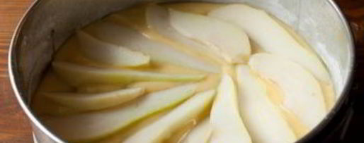 Шаг 4: грушевой шарлотки